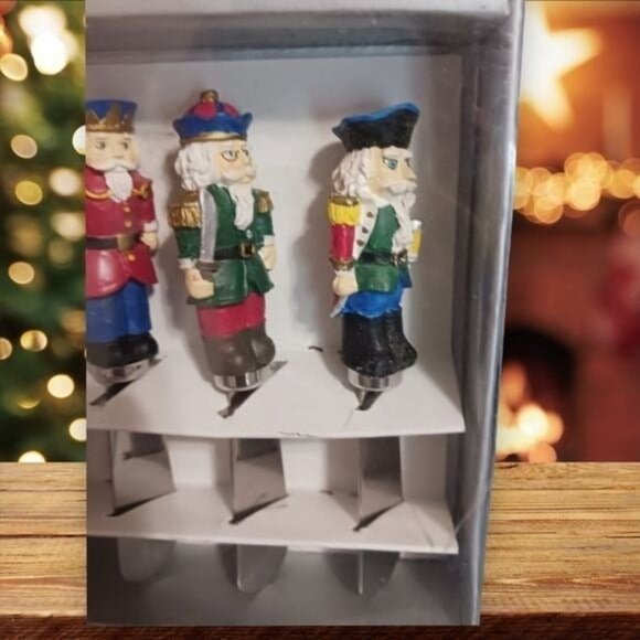 set of 4 cheese butter spreaders nutcrackers knives christmas holiday - Picture 3 of 4